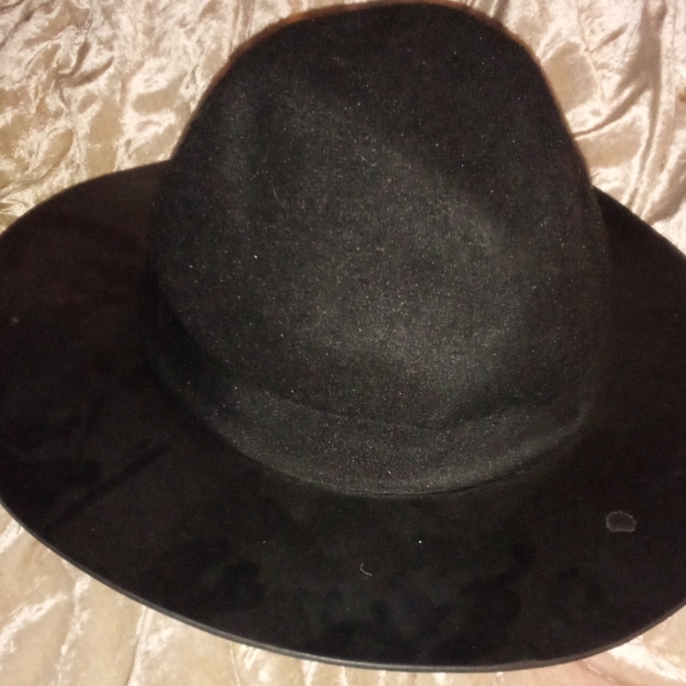 New 7" custom made leather/felt hat